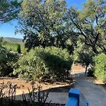 Rez De Jardin Vue Sur Le Golfe De St Tropez * Les Issambres