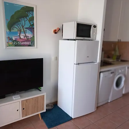 Classe 2 Etoiles, Rez De Jardin Vue Sur Le Golfe De St Tropez Les Issambres