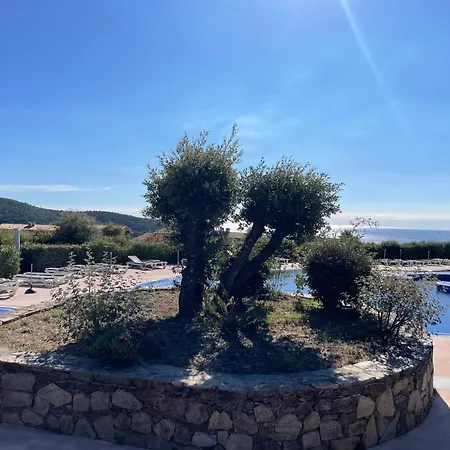 Rez De Jardin Vue Sur Le Golfe De St Tropez Lägenhet *